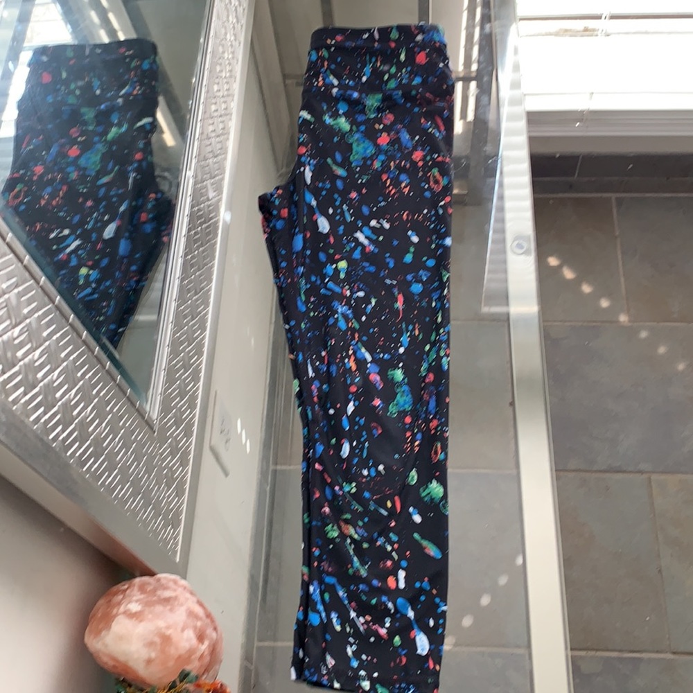 Fabletics Mid-Rise Splatter Printed Leggings
